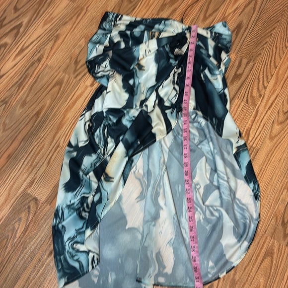 PrettyLittleThing Corset Tp and Skirt Set, cream, blue, 12 - Picture 4 of 11